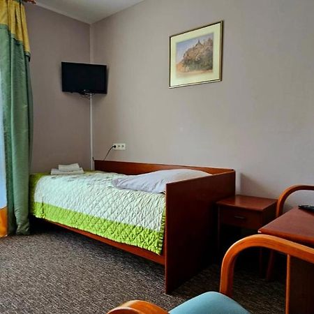 Hotel Dom Pracy Tworczej à Kazimierz Dolny Extérieur photo